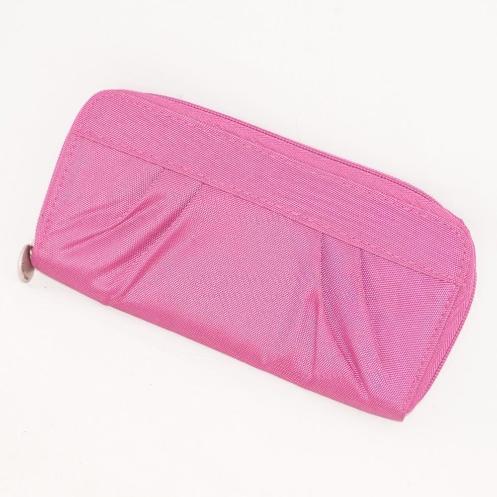 Travelon Purple 8" x 4" Zip Close Wallet